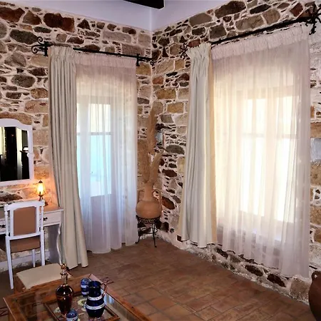 Saint George Valsamitis Superior Apartment Katapola